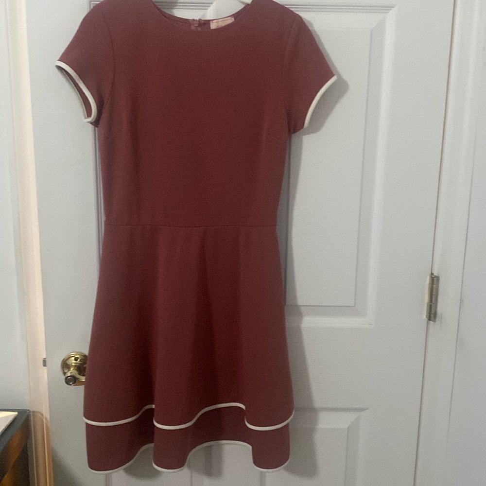 Love..ady reddish pink dress size m. Two layers on bottom part. Slight pilling.